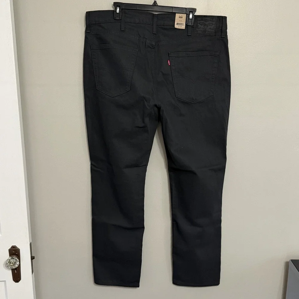 Levis item new